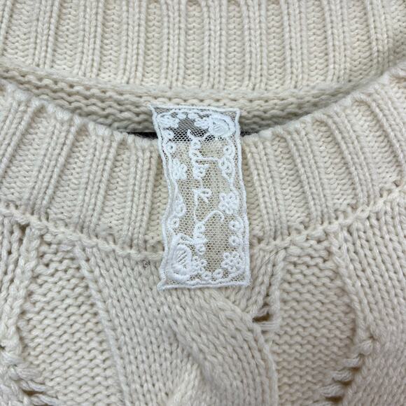 Sadie & Sage Cream Distressed Fringe Knit Sweater Womens Medium - Picture 2 of 5